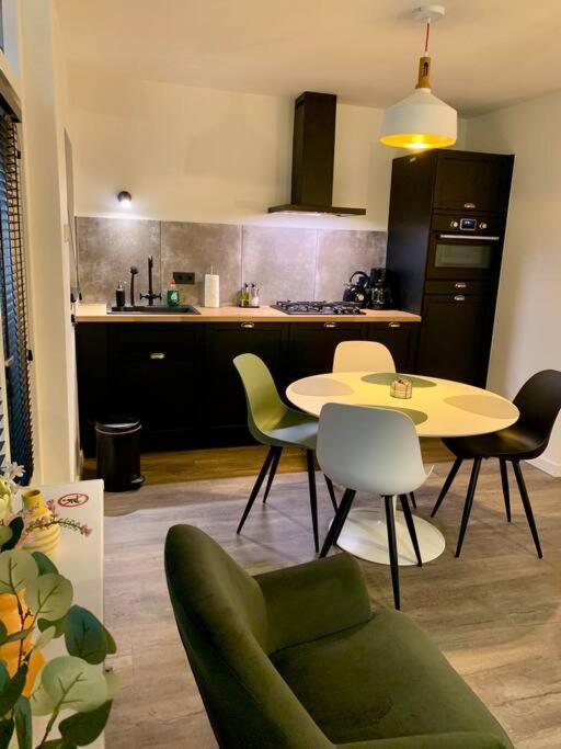Sluwe Vos: Ontspannen In Het Bos! Holiday home
