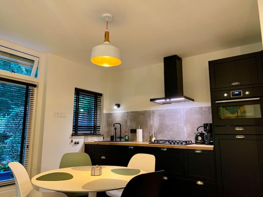 Sluwe Vos: Ontspannen In Het Bos! Holiday home *